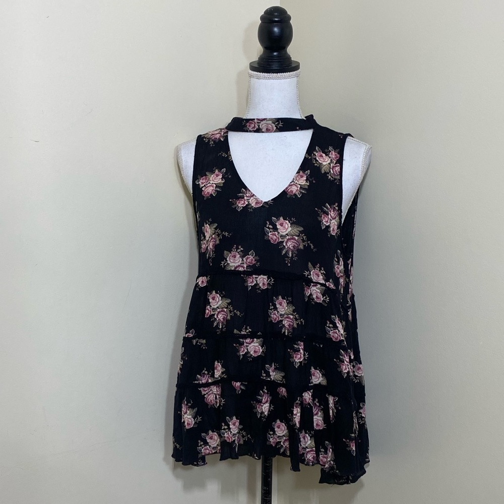 American Eagle || woman’s floral blouse size large